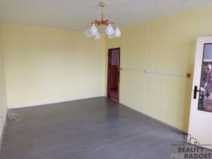 Prodej bytu 2+1, Chvaletice, Kolínská, 63 m2