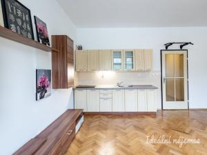 Pronájem bytu 2+kk, Praha - Žižkov, Hartigova, 53 m2