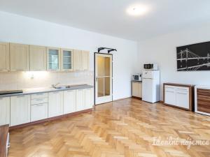 Pronájem bytu 2+kk, Praha - Žižkov, Hartigova, 53 m2