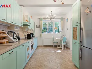 Prodej rodinného domu, Karlovy Vary, Tyršova, 321 m2