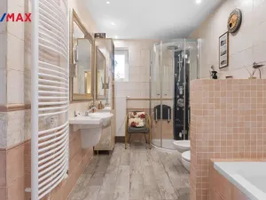 Prodej rodinného domu, Karlovy Vary, Tyršova, 321 m2