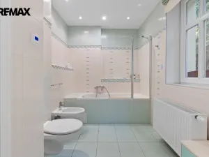 Prodej rodinného domu, Karlovy Vary, Tyršova, 321 m2