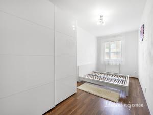 Pronájem bytu 2+kk, Praha - Háje, Stříbrského, 59 m2