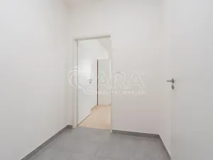 Pronájem bytu 1+kk, Plzeň - Jižní Předměstí, Technická, 27 m2