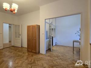 Pronájem bytu 1+kk, Praha - Bubeneč, Terronská, 45 m2