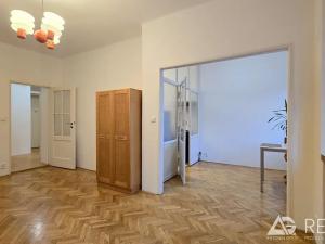 Pronájem bytu 1+kk, Praha - Bubeneč, Terronská, 45 m2