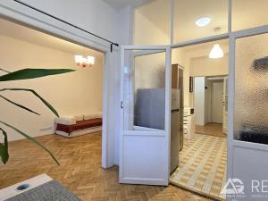 Pronájem bytu 1+kk, Praha - Bubeneč, Terronská, 45 m2
