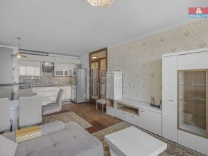Pronájem bytu 2+kk, Praha, Jeremiášova, 59 m2