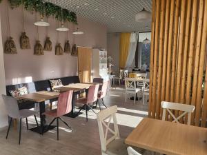 Pronájem restaurace, Praha - Letňany, 110 m2