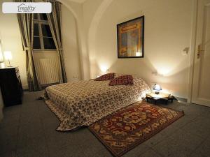 Pronájem bytu 2+kk, Praha - Malá Strana, Vlašská, 92 m2