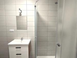 Pronájem bytu 1+1, Kralupy nad Vltavou, nám. Mládežníků, 38 m2