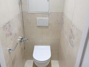 Pronájem bytu 2+kk, Praha - Braník, Novodvorská, 40 m2