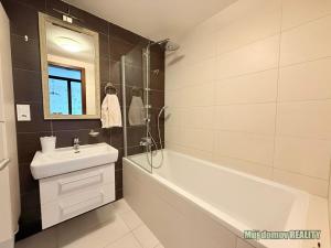 Pronájem bytu 2+kk, Praha - Stodůlky, Jeremiášova, 60 m2
