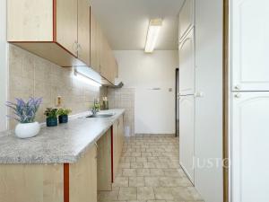 Prodej bytu 3+1, Praha - Libuš, K lukám, 68 m2