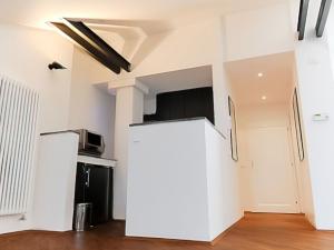 Pronájem bytu 3+kk, Praha - Nové Město, Odborů, 100 m2