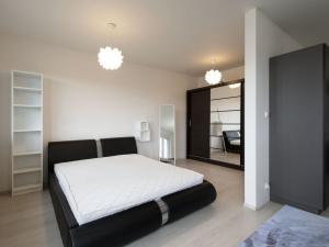 Pronájem bytu 1+kk, Praha - Hlubočepy, Hugo Haase, 48 m2