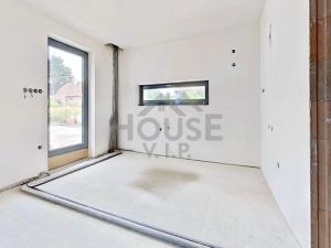 Prodej bytu 3+kk, Praha - Újezd nad Lesy, Lišická, 73 m2