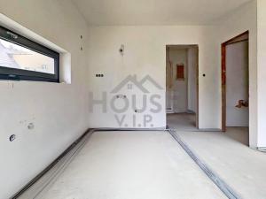 Prodej bytu 3+kk, Praha - Újezd nad Lesy, Lišická, 73 m2