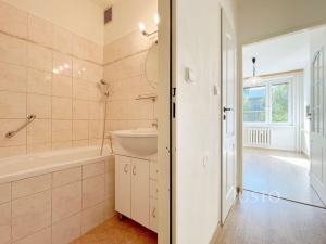 Pronájem bytu 3+1, Praha - Záběhlice, Slunečnicová, 60 m2