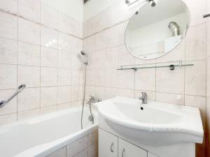 Pronájem bytu 3+1, Praha - Záběhlice, Slunečnicová, 60 m2