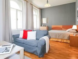 Pronájem bytu 1+kk, Praha - Vinohrady, Sázavská, 35 m2