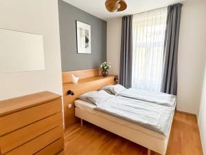 Pronájem bytu 3+kk, Praha - Vinohrady, Sázavská, 80 m2