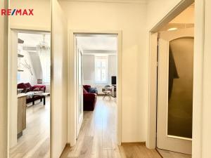 Pronájem bytu 2+kk, Karlovy Vary, Moskevská, 40 m2
