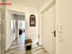 Pronájem bytu 2+kk, Karlovy Vary, Moskevská, 40 m2