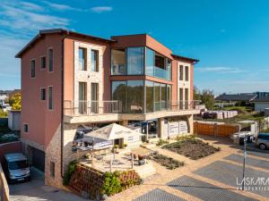 Pronájem bytu 2+1, Horoušany - Horoušánky, Hlavní, 55 m2