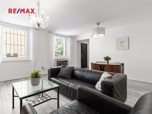 Prodej atypického bytu, Praha - Karlín, Pernerova, 60 m2