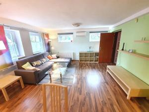 Pronájem bytu 2+kk, Praha - Stodůlky, Na Hvížďalce, 50 m2