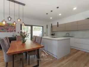 Prodej rodinného domu, Dolany, 160 m2