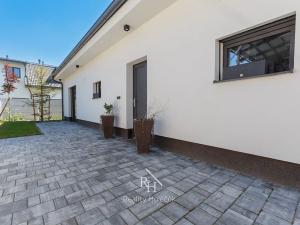 Prodej rodinného domu, Dolany, 160 m2