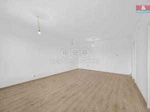 Pronájem bytu 2+kk, Praha - Hostavice, Českobrodská, 54 m2