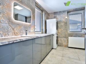 Prodej rodinného domu, Lužice, 190 m2