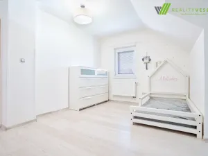 Prodej rodinného domu, Lužice, 190 m2