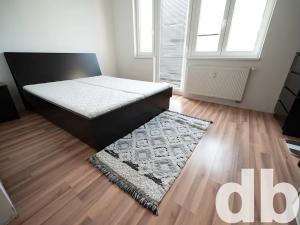 Pronájem bytu 3+kk, Karlovy Vary, Nejdlova, 80 m2