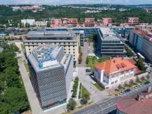 Pronájem kanceláře, Praha - Holešovice, V háji, 330 m2