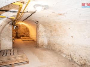 Pronájem skladu, Pardubice - Zelené Předměstí, 17. listopadu, 35 m2