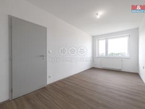 Prodej bytu 2+kk, Uherské Hradiště - Vésky, Na Dědině, 74 m2