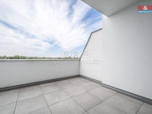 Prodej bytu 2+kk, Uherské Hradiště - Vésky, Na Dědině, 84 m2