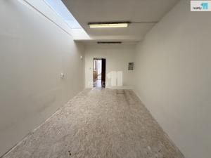 Pronájem obchodního prostoru, Ledeč nad Sázavou, Husovo náměstí, 99 m2