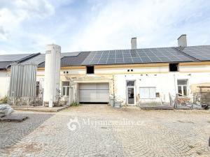 Prodej výrobních prostor, Tavíkovice, 2425 m2
