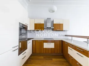 Pronájem bytu 4+1, Praha - Malá Strana, Zborovská, 154 m2