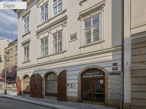 Pronájem kanceláře, Praha - Nové Město, Soukenická, 212 m2
