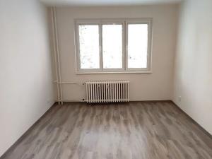 Pronájem bytu 2+1, Cheb, Kosmonautů, 54 m2