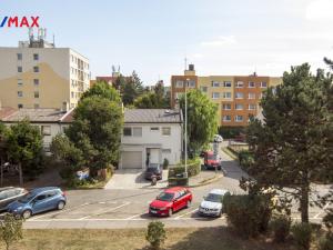 Prodej bytu 3+1, Praha - Kyje, Manželů Dostálových, 62 m2