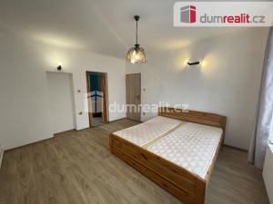 Pronájem bytu 1+1, Milovice, 34 m2