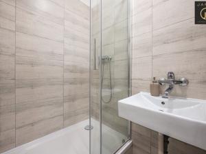 Prodej bytu 1+kk, Praha - Žižkov, V domově, 26 m2