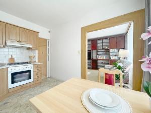 Prodej bytu 3+1, Praha - Střížkov, Černého, 60 m2